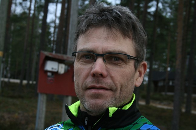 Kenneth Kuuttinen är inte längre tränare för Krafts juniorer. Han väljer att trappa ner med sitt tränande.