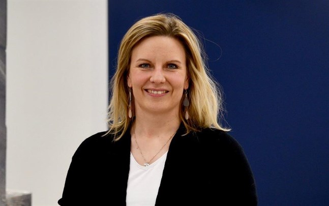 – Stämningen är riktigt bra. Vi har inte tänkt så mycket på coronaviruset här mot slutet av året. Postens strejker i fjol var väldigt krävande för oss och den osäkerheten är borta i år, säger Suvi Markko, vd för Dermosil i Korsnäs.