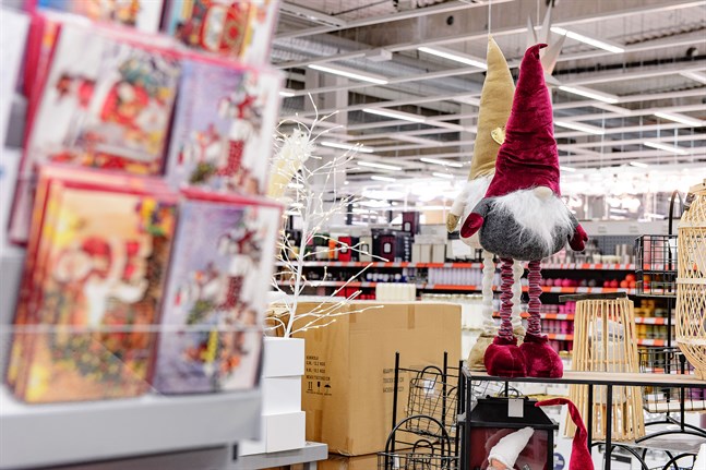 Julhandeln är i full gång. Men vad önskar sig folk i julklapp?