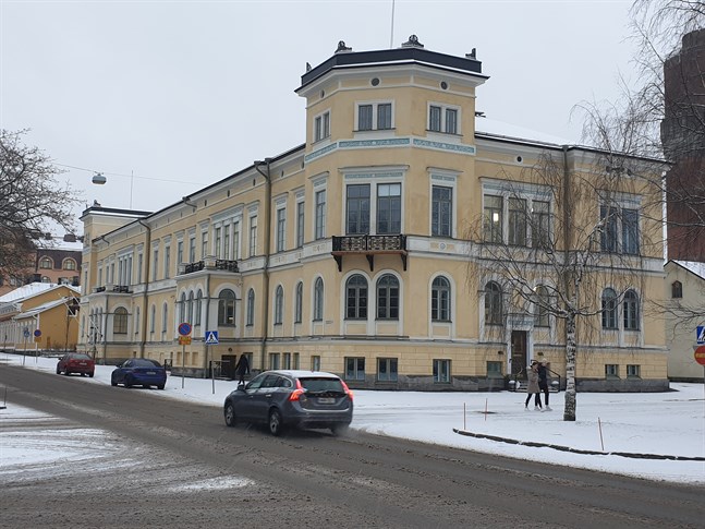 Kommunförbundets bokslutsprognos för 2020 visar att kommunernas och samkommunernas sammanräknade resultat gick 1,7 miljarder euro på plus. Vasa stad var en av dem som klarade sig allra bäst. Stadens bokslutsprognos visar ett överskott på ungefär 22 miljoner euro.