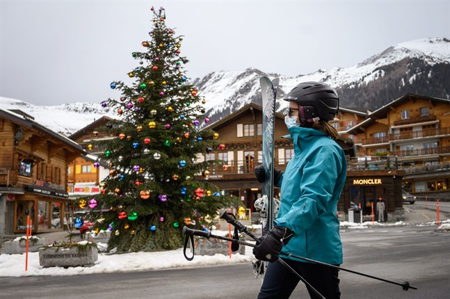 En turist i Verbier, Schweiz, den 21 december i år. Personen på bilden har inget med händelsen att göra.