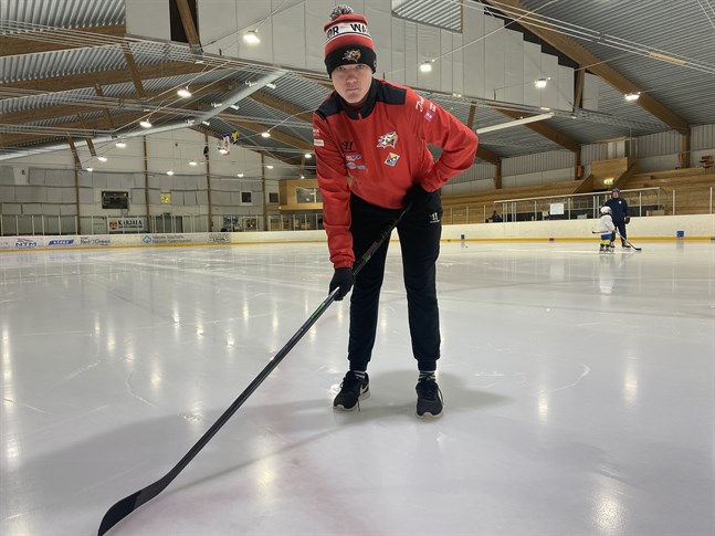 Jonathan Lassander från Finby har gjort många poäng i FM-ligan med sitt Vasa Sport.