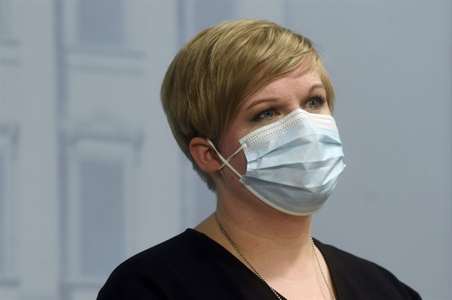 Om kulturminister Annika Saarikko skämtar är det inte roligt, menar hon allvar är det inte klokt, skriver Thomas Enroth.