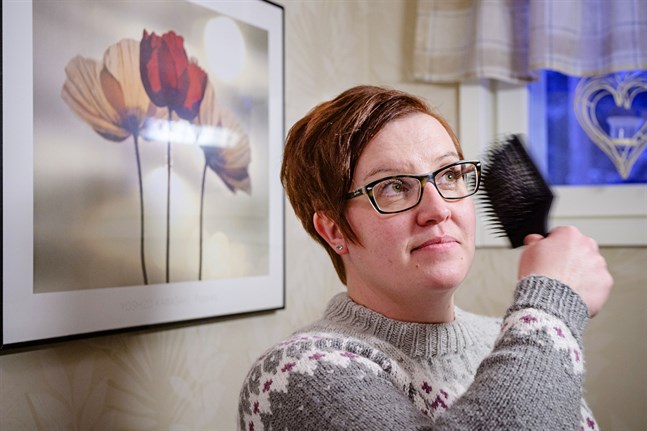 Åsa Granqvist i Kronoby vågar inte färga håret själv fler gånger efter den dramatiska kvällen strax innan julen.