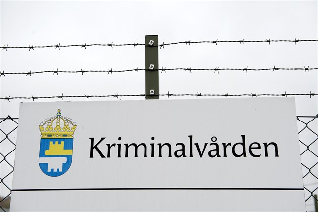 Fängelset i Kalmar har drabbats av ett stort utbrott av covid-19. Bilden är tagen vid ett annat fängelse.