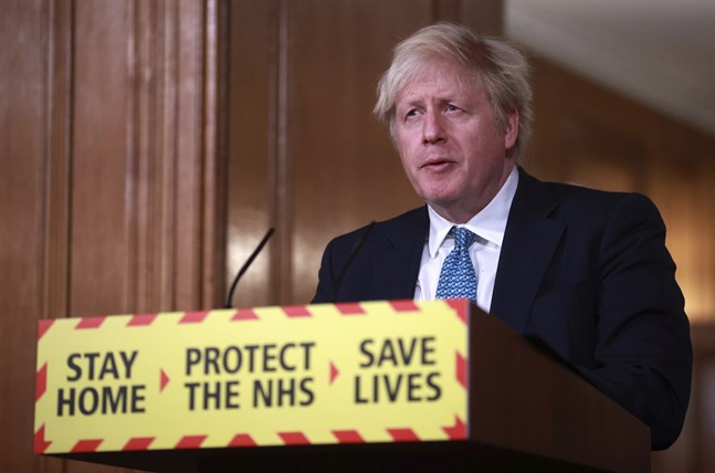 Storbritannien är mycket hårt drabbat av covid-19, och satsar nu på att vara världsledande i massvaccinering av befolkningen. Mer än 1,3 miljoner britter har hittills vaccinerats, meddelade premiärminister Boris Johnson på tisdagskvällen.