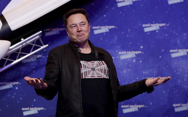 Elon Musk har gått om Amazons grundare Jeff Besos som världens rikaste man.
