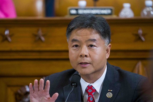 Representanthusets ledamot, demokraten Ted Lieu, skriver att riksrättsförfarande mot Trump inleds på måndag. Arkivbild.
