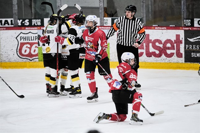 Sport kom i kapp, men Kärpät tog tillbaka sin ledning och utökade den.