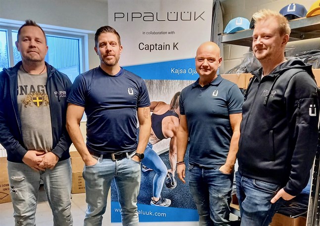 Ulf Vikman, Johnny Ojala, Kristian Wikman och Tobias Björkskog är männen bakom det lokala brandet Pipalüük.