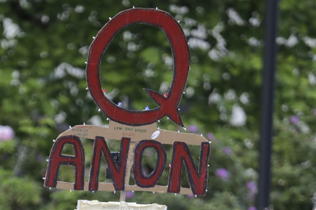 Tusentals konton med koppling till konspirationsrörelsen Qanon har blockerats på Twitter sedan stormningen av Kapitolium den 6 januari. Arkivbild.