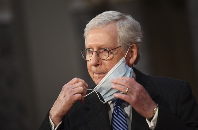Kentuckysenatorn Mitch McConnell, en av Republikanernas främsta ledare, uppges fundera över sitt stöd till president Trump inför det andra riksrättsförfarandet.