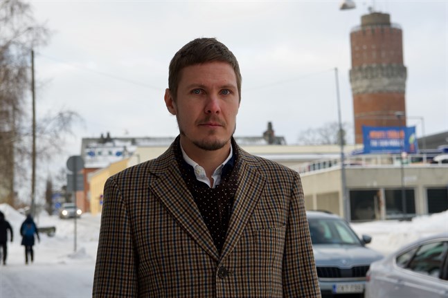 Otto Domars, verksamhetschef på Kårkulla, säger att det kommer att genomföras en kartläggning av Kårkullas, Eskoos och kommunernas verksamhet i Österbotten.