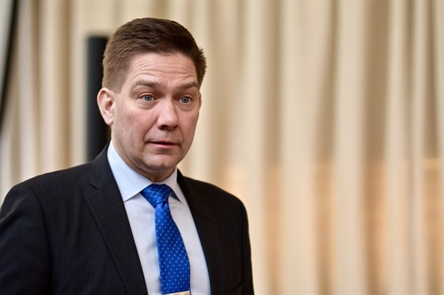 Thomas Blomqvist (SFP), minister för nordiskt samarbete och jämställdhet, säger att det ännu krävs mycket arbete för att uppnå lika lön för likvärdigt arbete.