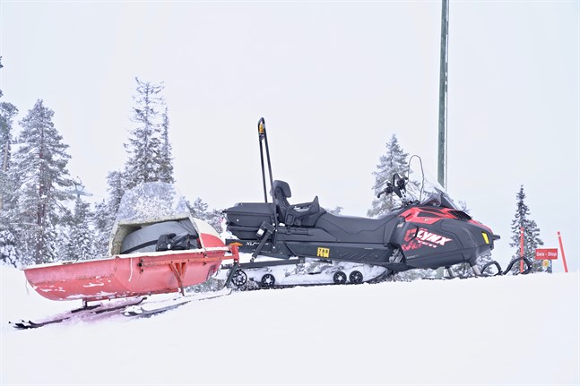 Snöskoterolyckor händer också i bekant miljö, Trafikskyddet manar till försiktighet på isarna.