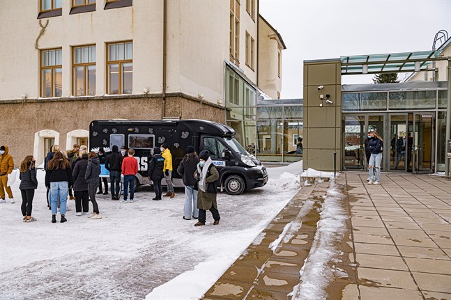 Jakobstad valde på torsdagen nya gymnasielärare till både den svenska och finska sidan.