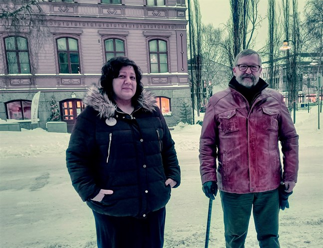 Camilla Kautiainen och Erkki Salmu ställer upp på Pro Jakobstads lista i kommunalvalet.