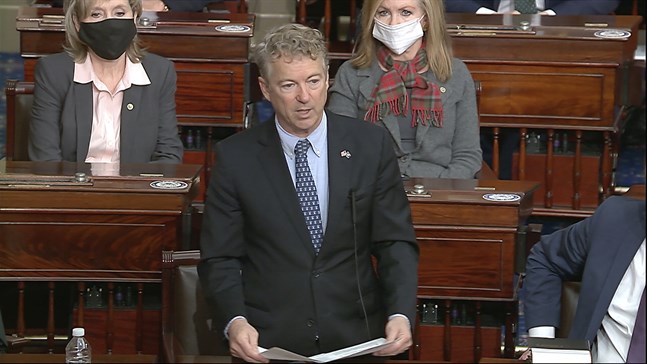 Republikanske senatorn Rand Paul lägger fram sin motion om att riksrättsåtalet ska kastas ut.