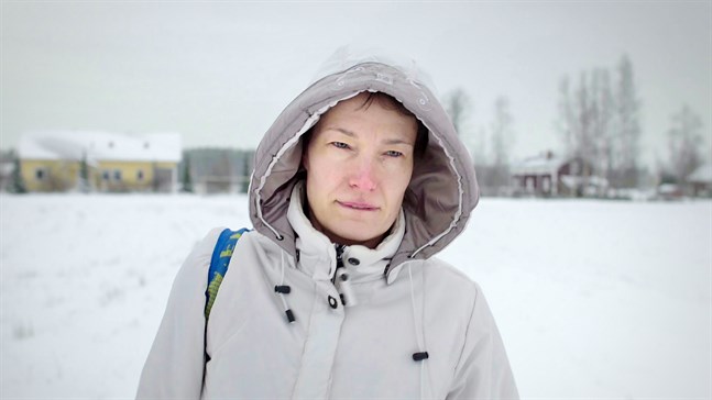 Linda Karlström från Kronoby, högljudd röst inom den svenska antivaccinrörelsen.