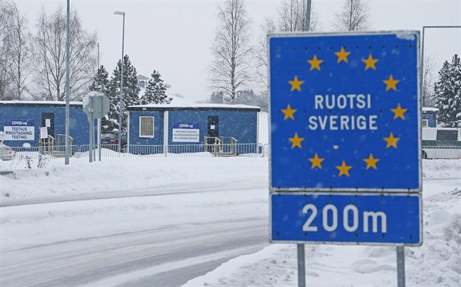 Sedan i lördags krävs ett negativt coronatest för att resa in i Sverige.