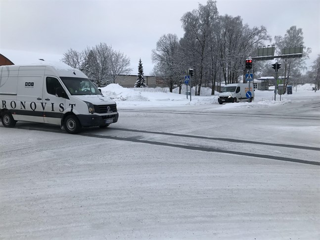 Nu fungerar trafikljusen igen.