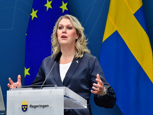 Sveriges socialminister Lena Hallengren. Arkivbild.
