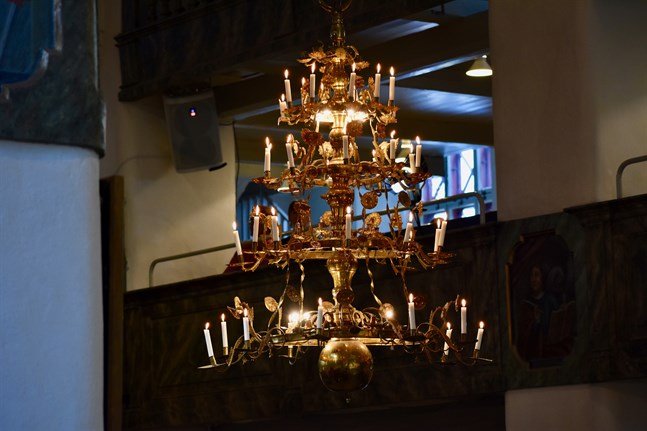 Traditionellt ordnas De vackraste julsångerna fysiskt i kyrkor och på andra samlingsplatser runtom i landet, men senast fick kampanjen lov att flytta till nätet.