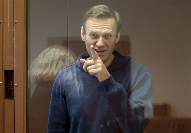 Oppositionspolitikern Aleksej Navalnyj i domstol tidigare i februari.