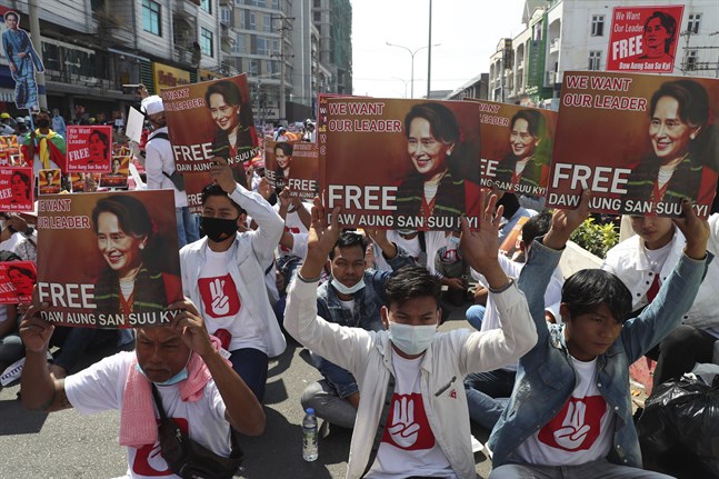 Demonstrationer mot militärjuntan i staden Mandalay i Myanmar.