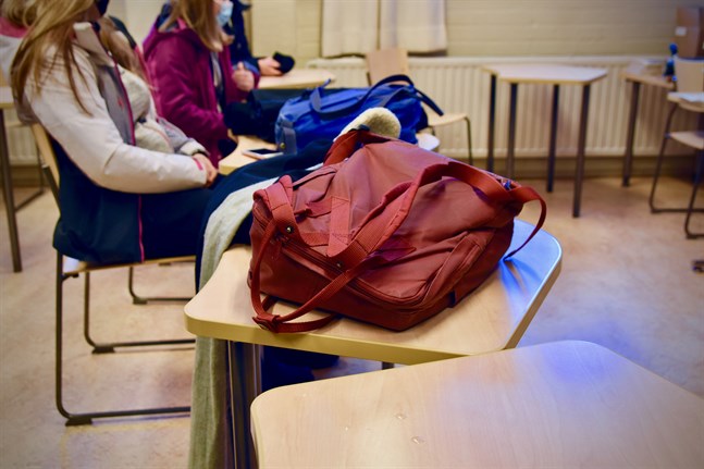 Den gemensamma ansökan till andra stadiets utbildning öppnar på tisdagen och stänger om en månad.