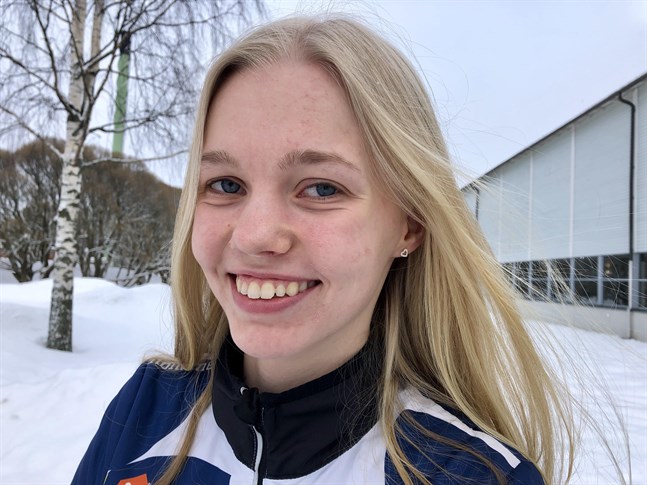 Emma Nyman hoppade hem ett guld vid junior-FM i Tammerfors.