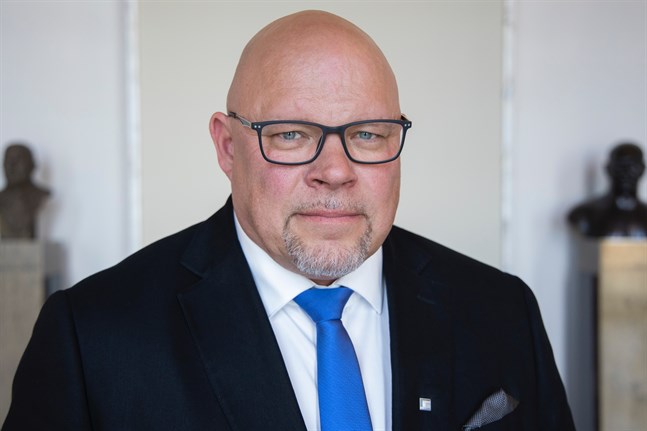 Riksdagsledamot Ano Turtiainen bekräftar på Facebook att hans tid i Sannfinländarna har fått ett slut.