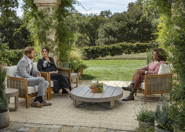 Prins Harry och hans hustru Meghan intervjuas av den amerikanska journalisten Oprah Winfrey. Intervjun sänds i sin helhet den 7 mars.