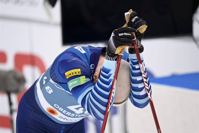 De finska herrarna med Iivo Niskanen i spetsen gav inga riktiga formbesked inför fredagens stafett. Perttu Hyvärinen gjorde det bäst med sin 17:e plats.
