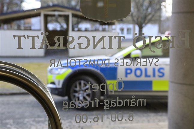 Den 22-årige man som misstänks för knivdådet i Vetlanda har nu häktats av Eksjö tingsrätt.