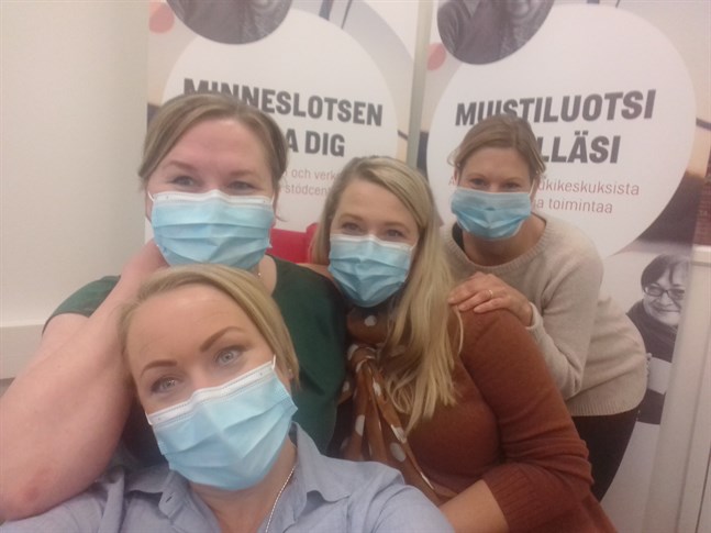 Eeva Ehn, Kirsi Ahllund, Henna Minkkinen och Katja Kurunsaari-Lassila.