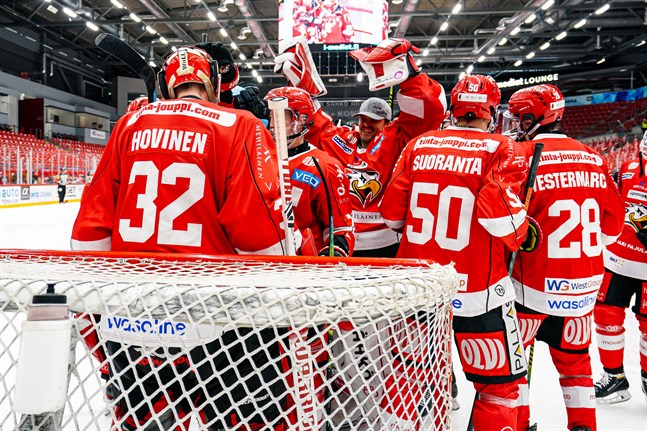 Sport säkrade slutspelsplatsen genom en gedigen laginsats i Uleåborg.