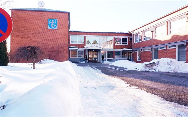 Vörå kommungård.