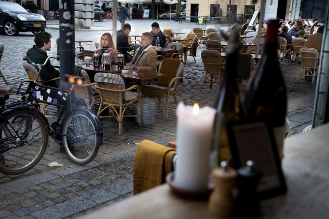 I början på maj hoppas de danska politikerna att invånarna kan gå på restaurang som vanligt igen. Arkivbild.