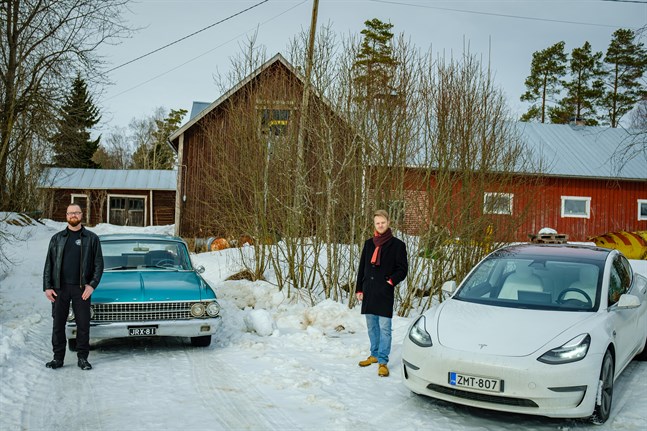 Simon Nylund och Jan Westin har mycket gemensamt trots att de kör bilar som ligger nästan sextio år från varandra.