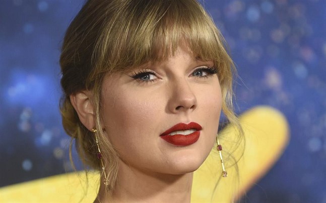 Taylor Swift lägger de juridiska problemen med en amerikansk nöjespark bakom sig.