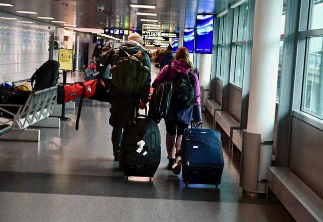 Alla som anländer till Finland via Helsingfors hamnar, Helsingfors-Vanda flygplats eller landvägen via Vaalimaa måste genomgå en obligatorisk hälsokontroll.