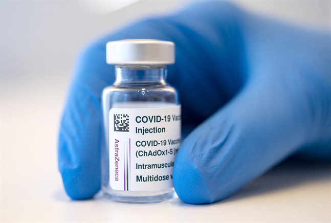 Sju personer i Storbritannien har dött till följd av de blodproppar de fått efter att ha vaccinerats med Astra Zenecas vaccin mot covid-19. Arkivbild.