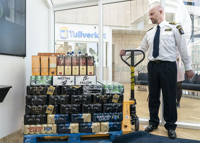 Oscar Lindvall, biträdande kontrollchef Tullverket syd. Arkivbild tagen i samband med ett annat smugglingsärende.