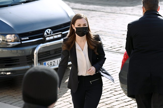 Statsminister Sanna Marin (SDP) hoppas på en coronafri sommar.