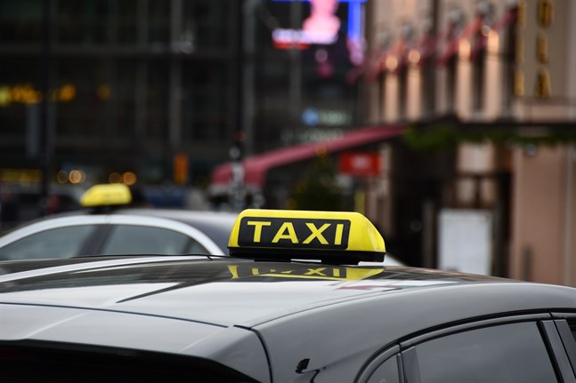 De första ändringarna i taxilagen träder i kraft den 1 maj 2021.