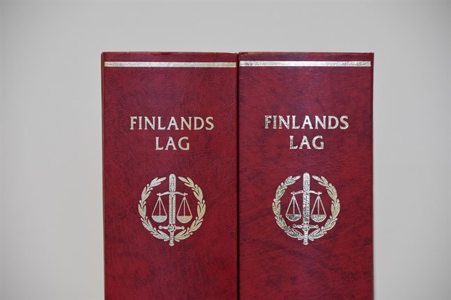 Hjärnorna bakom det så kallade Katiska-fallet visade sig vara en jetsetare och en yrkesbrottsling. De är två av de över femtio personer som dömdes för narkotikahärvan i Helsingfors tingsrätt på torsdagen.