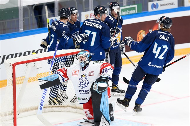 Förbundskapten Jukka Jalonen har redan kommit överens med elva spelare som ska delta i det förberedande VM-lägret. Vilka de är är ännu oklart.
