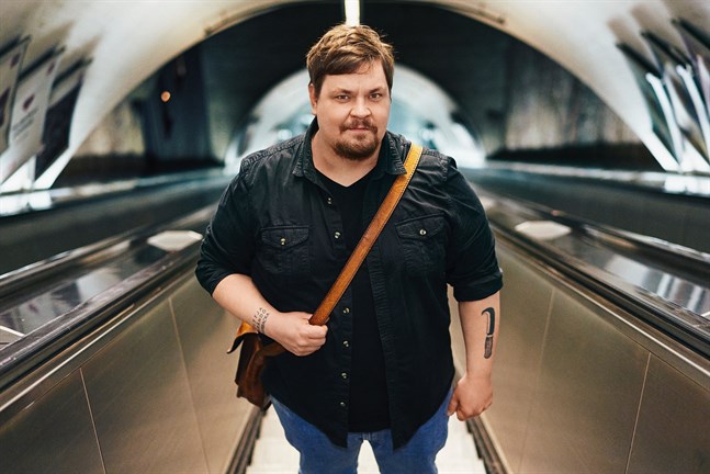 Författaren Mathias Rosenlund har tidigare arbetat bland annat som ungdomsledare och på dagis.