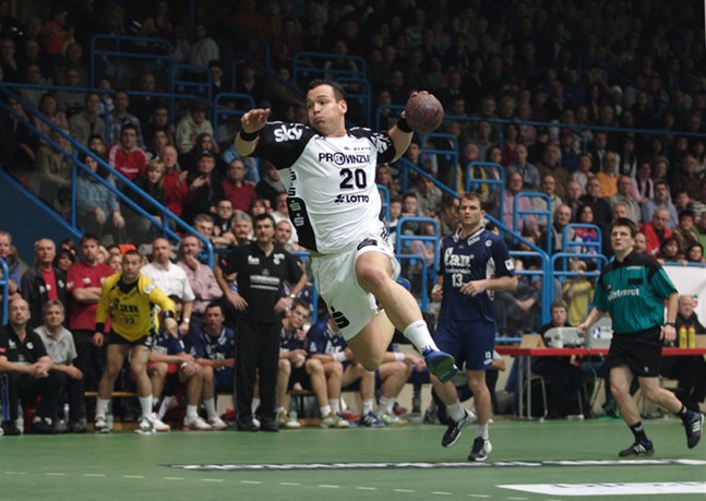 Christian Zeitz är en tysk handbollsspelare.